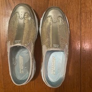 Skechers DLites Gold Star Status Sneakers Size 7